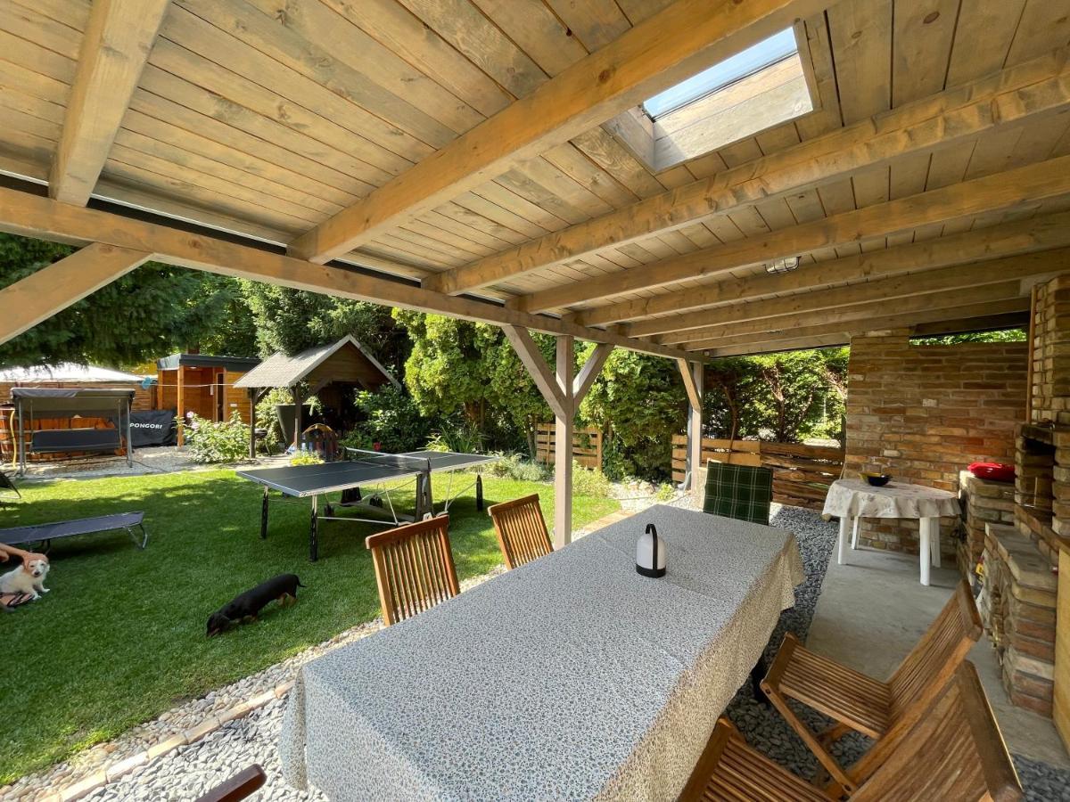 Iker Nyaralo Balatonfenyves Apartment Exterior foto