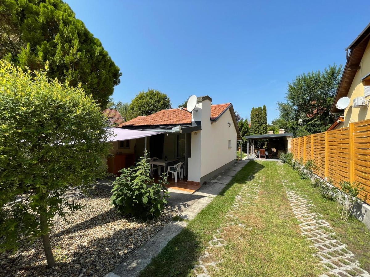 Iker Nyaralo Balatonfenyves Apartment Exterior foto